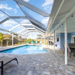 The Blue Palm Escape — Stylish & Pet Friendly
