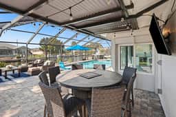 The Salty Pelican Retreat – Gulf Access w Pool, Spa & Dock