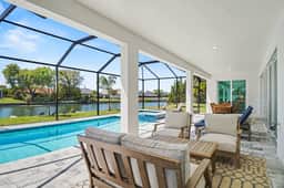 Coral Oasis – Pet-Friendly Freshwater Canal