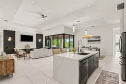 Luxury GulfAccess Waterfront Retreat SW Cape Coral - Image 2
