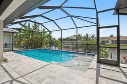 Luxury GulfAccess Waterfront Retreat SW Cape Coral - Image 3
