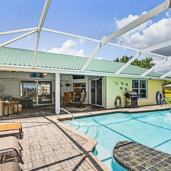 Palaco Paradise - Oasis with Large Pool - Image 1