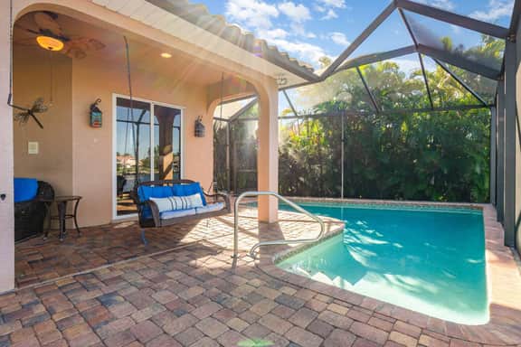 Rose Lake Escape - Gulf Access & Pet Friendly