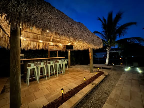 Villa Palma Encantada Gulf Access & Pet Friendly - Image 1